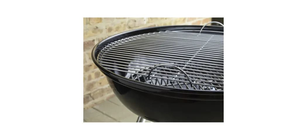 Najlepsze duże grille węglowe z pokrywą - wybierz idealny model dla siebie