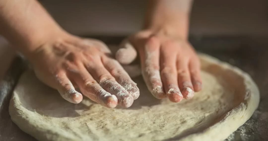 Jaki typ mąki na pizzę? Wybierz najlepszą mąkę do idealnego ciasta
